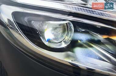 Минивэн Mercedes-Benz Vito 2020 в 
