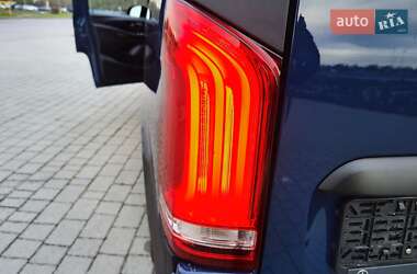 Минивэн Mercedes-Benz Vito 2020 в 