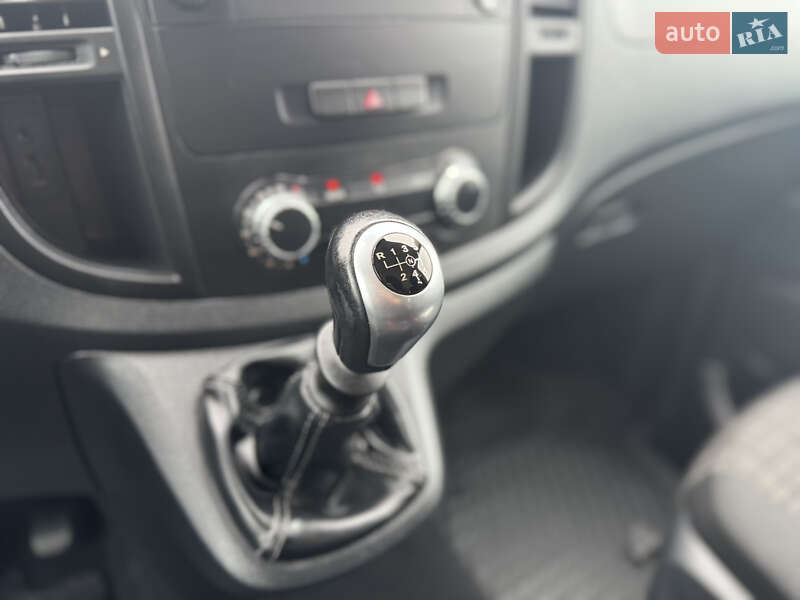 Минивэн Mercedes-Benz Vito 2015 в Киеве фото 18 Минивэн Mercedes-Benz Vito 2015 в Киеве