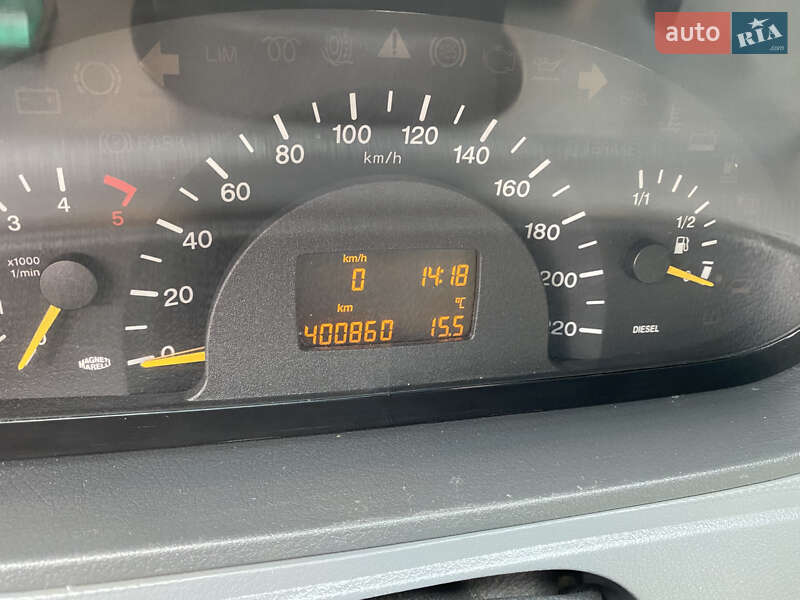 Минивэн Mercedes-Benz Vito 2006 в Корце