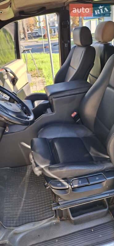 Грузопассажирский фургон Mercedes-Benz Vito 2003 в Одессе