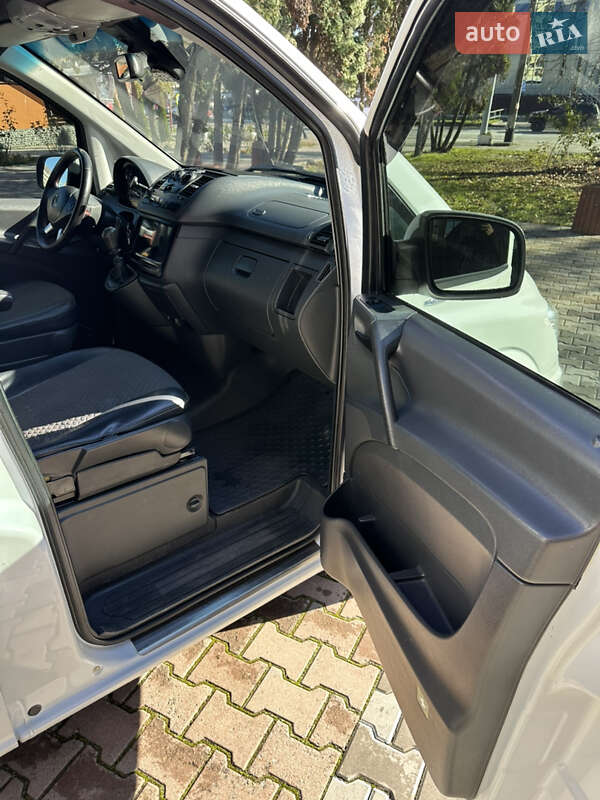 Минивэн Mercedes-Benz Vito 2011 в Черновцах фото 12 Минивэн Mercedes-Benz Vito 2011 в Черновцах