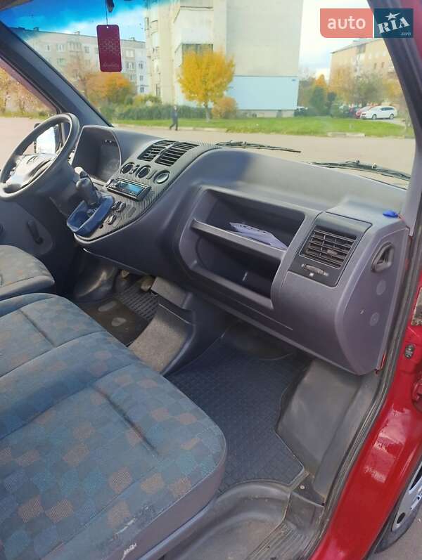 Минивэн Mercedes-Benz Vito 2001 в Калуше