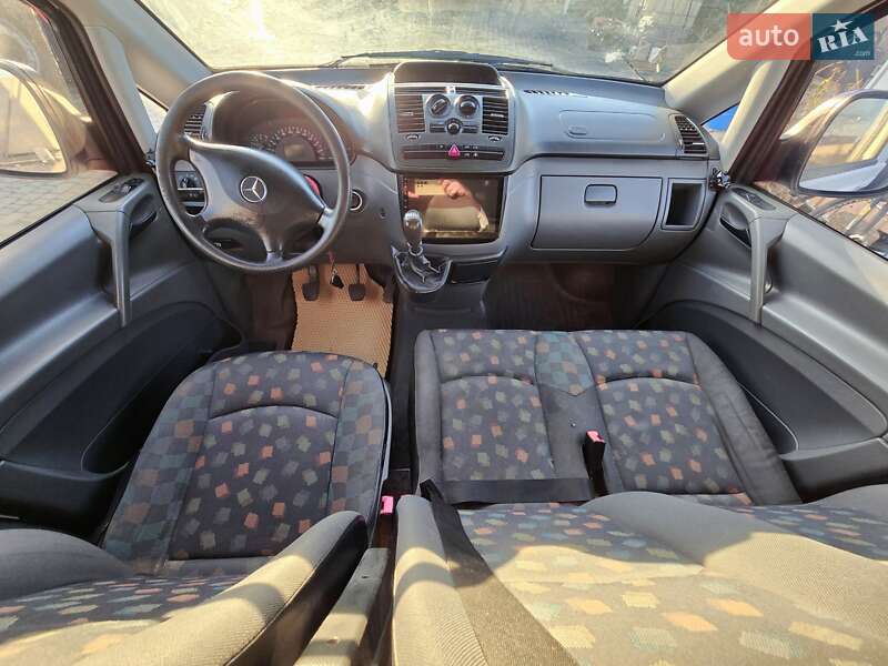 Вантажний фургон Mercedes-Benz Vito 2006 в Первомайську