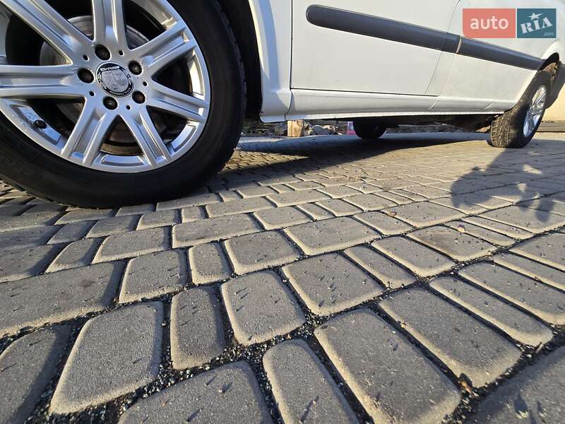 Вантажний фургон Mercedes-Benz Vito 2006 в Первомайську