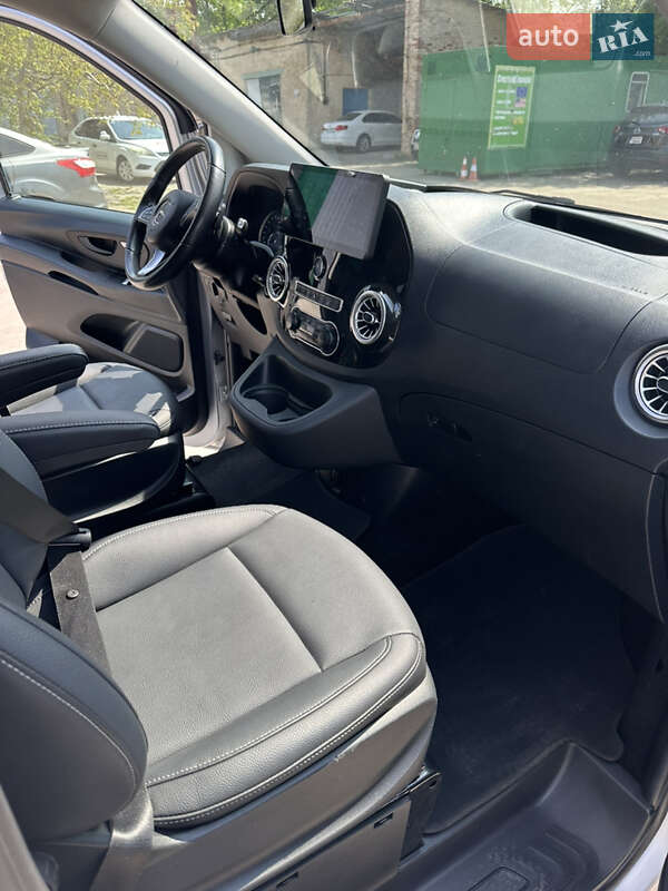 Минивэн Mercedes-Benz Vito 2020 в Киеве фото 7 Минивэн Mercedes-Benz Vito 2020 в Киеве