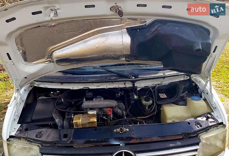 Минивэн Mercedes-Benz Vito 1997 в Олевске