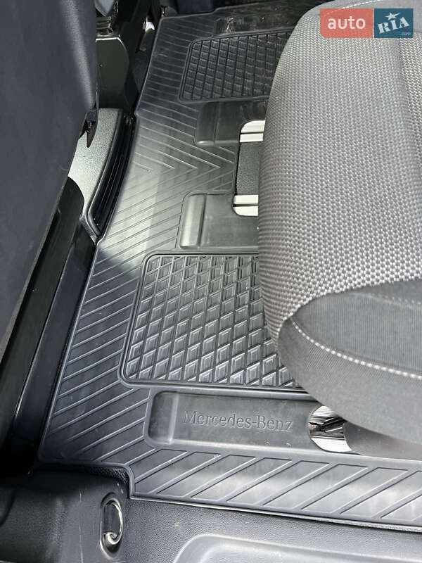 Минивэн Mercedes-Benz Vito 2019 в Киеве