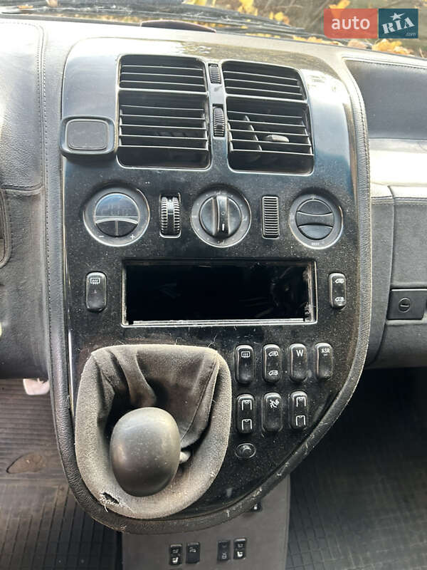 Мінівен Mercedes-Benz Vito 2003 в Чернівцях
