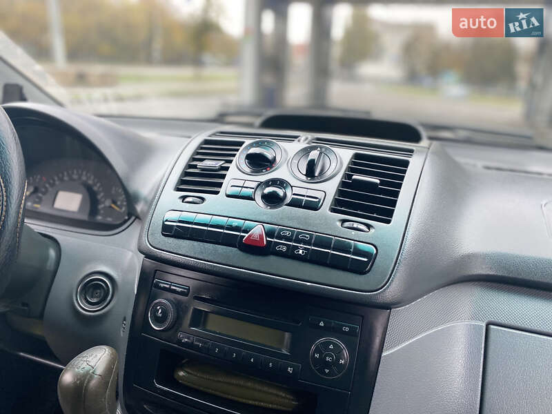 Минивэн Mercedes-Benz Vito 2006 в Николаеве