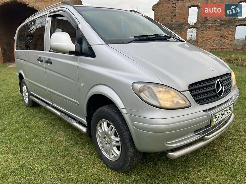 Минивэн Mercedes-Benz Vito 2006 в Корце