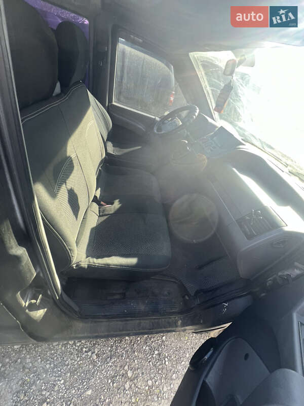 Мінівен Mercedes-Benz Vito 1996 в Дніпрі