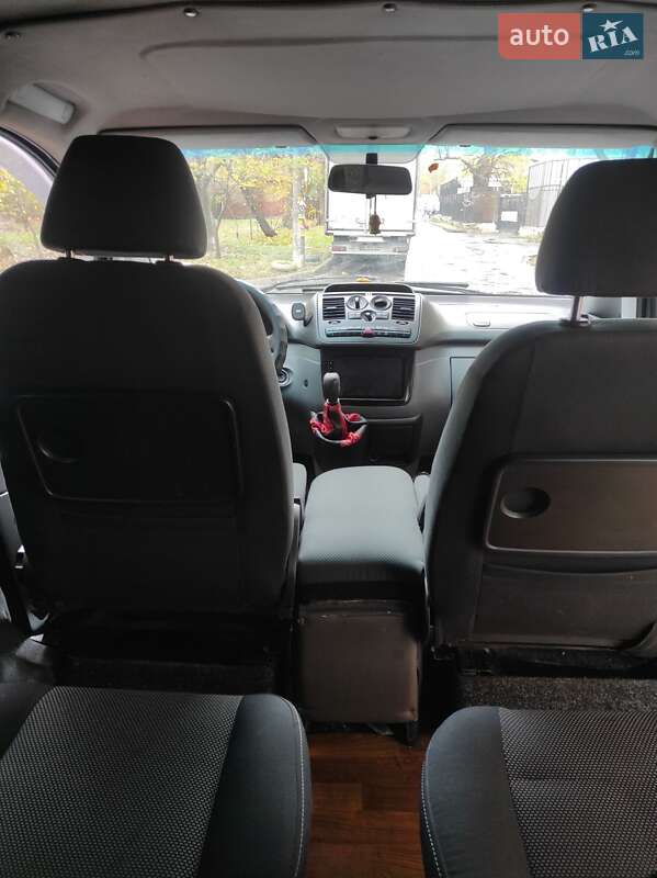 Минивэн Mercedes-Benz Vito 2005 в Одессе
