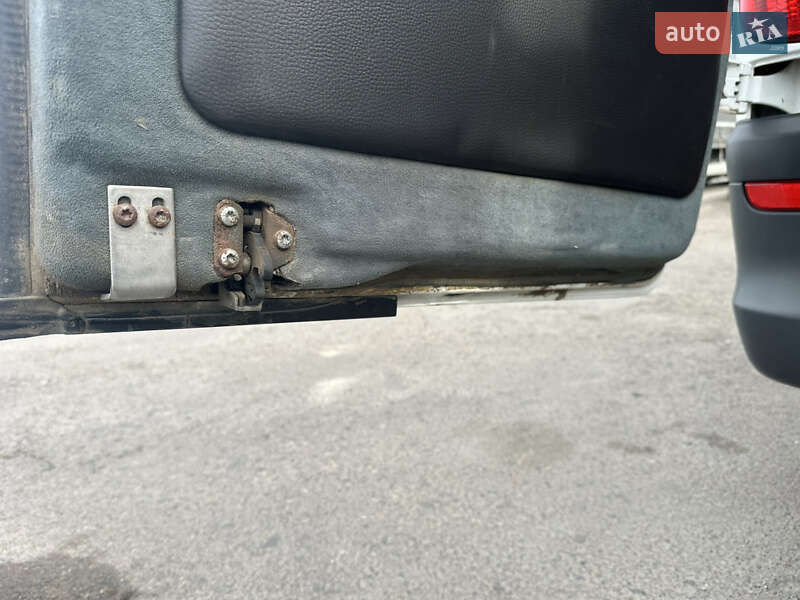 Минивэн Mercedes-Benz Vito 2006 в Львове