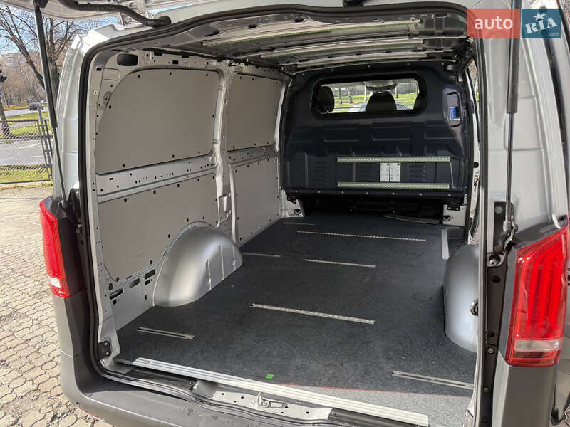 Грузовой фургон Mercedes-Benz Vito 2022 в Ивано-Франковске