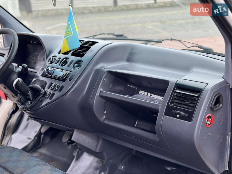 Минивэн Mercedes-Benz Vito 2003 в Черновцах