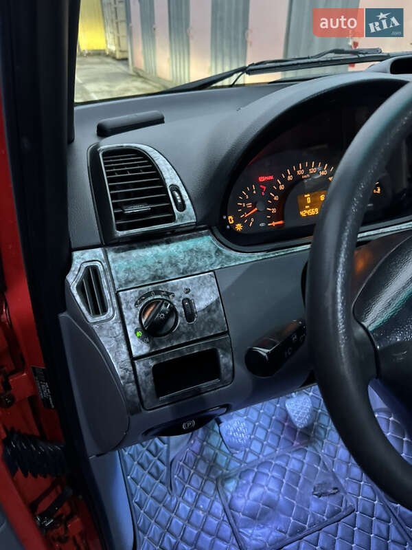 Мінівен Mercedes-Benz Vito 2006 в Києві