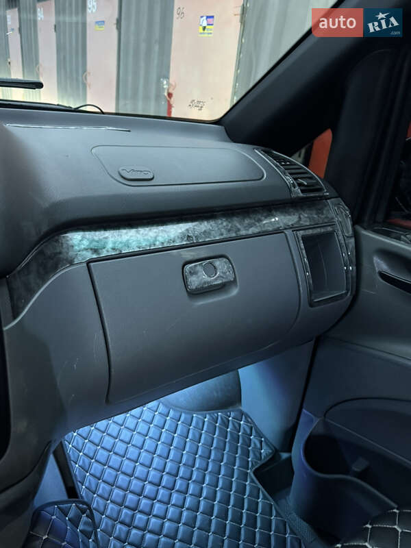 Мінівен Mercedes-Benz Vito 2006 в Києві