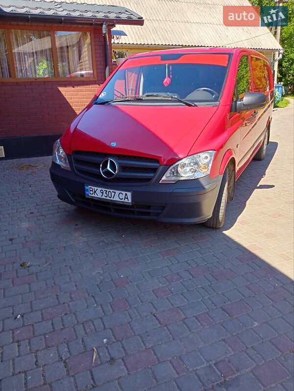 Грузовой фургон Mercedes-Benz Vito 2011 в Ровно фото 2 Грузовой фургон Mercedes-Benz Vito 2011 в Ровно
