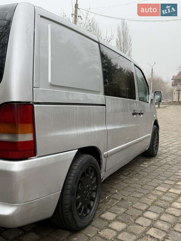 Минивэн Mercedes-Benz Vito 2002 в Черновцах