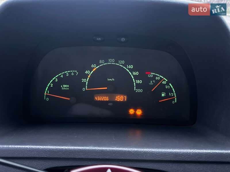 Минивэн Mercedes-Benz Vito 2000 в Киеве