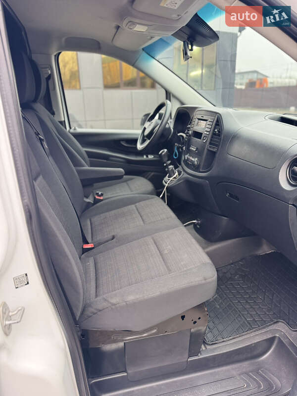 Грузовой фургон Mercedes-Benz Vito 2017 в Ровно