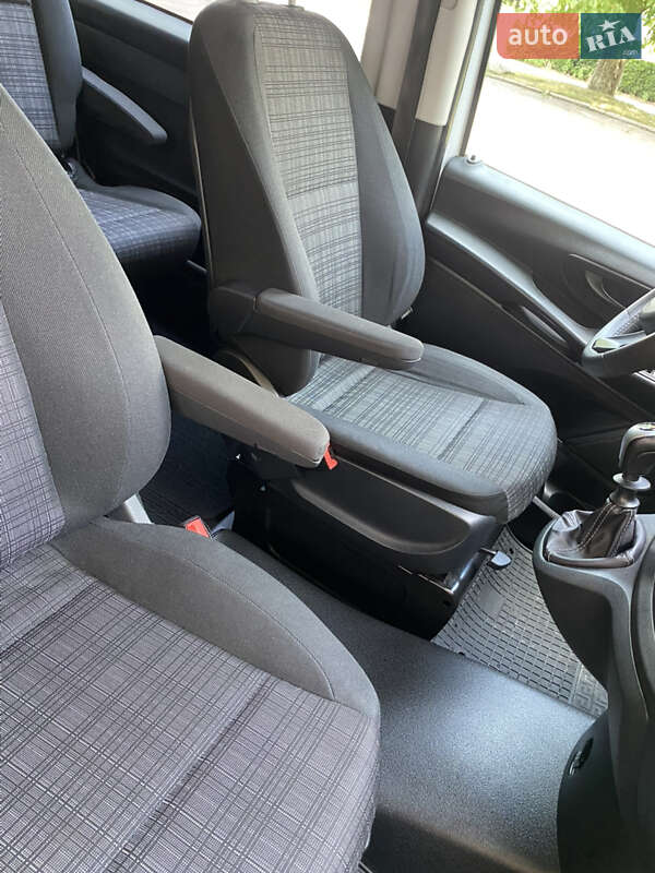 Минивэн Mercedes-Benz Vito 2016 в Умани фото 26 Минивэн Mercedes-Benz Vito 2016 в Умани