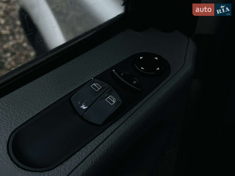 Минивэн Mercedes-Benz Vito 2007 в Харькове фото 12 Минивэн Mercedes-Benz Vito 2007 в Харькове