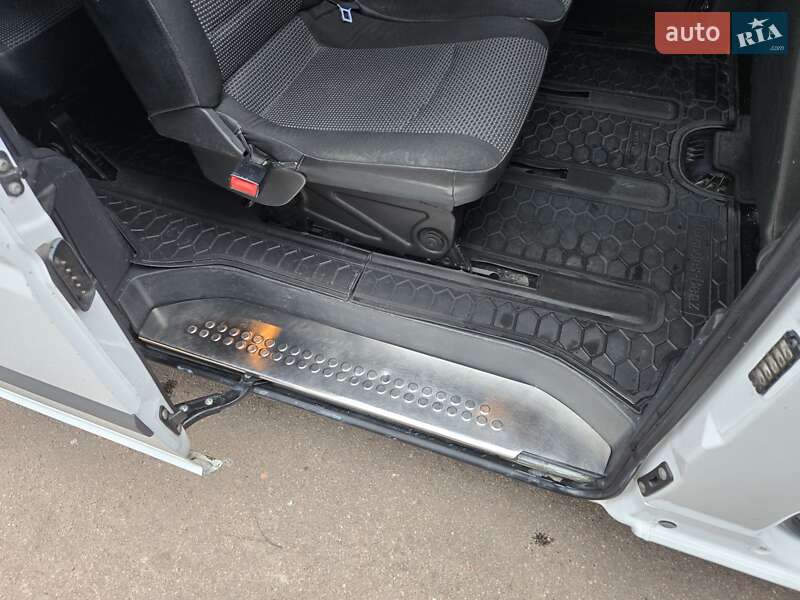 Минивэн Mercedes-Benz Vito 2012 в Житомире фото 23 Минивэн Mercedes-Benz Vito 2012 в Житомире