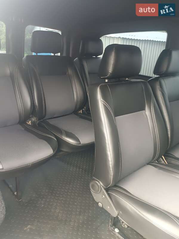 Минивэн Mercedes-Benz Vito 2006 в Ярмолинцах фото 3 Минивэн Mercedes-Benz Vito 2006 в Ярмолинцах