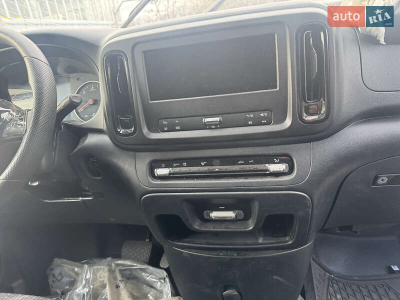 Грузовой фургон Mercedes-Benz Vito 2024 в Ужгороде