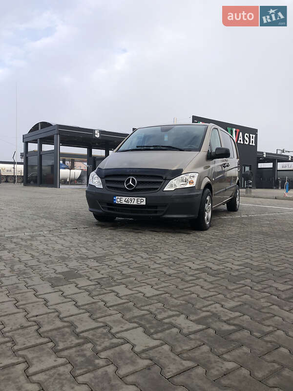 Грузовой фургон Mercedes-Benz Vito 2010 в Черновцах