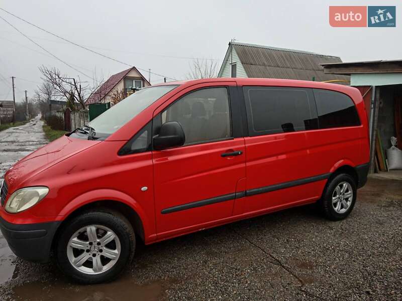 Грузопассажирский фургон Mercedes-Benz Vito 2004 в Белой Церкви
