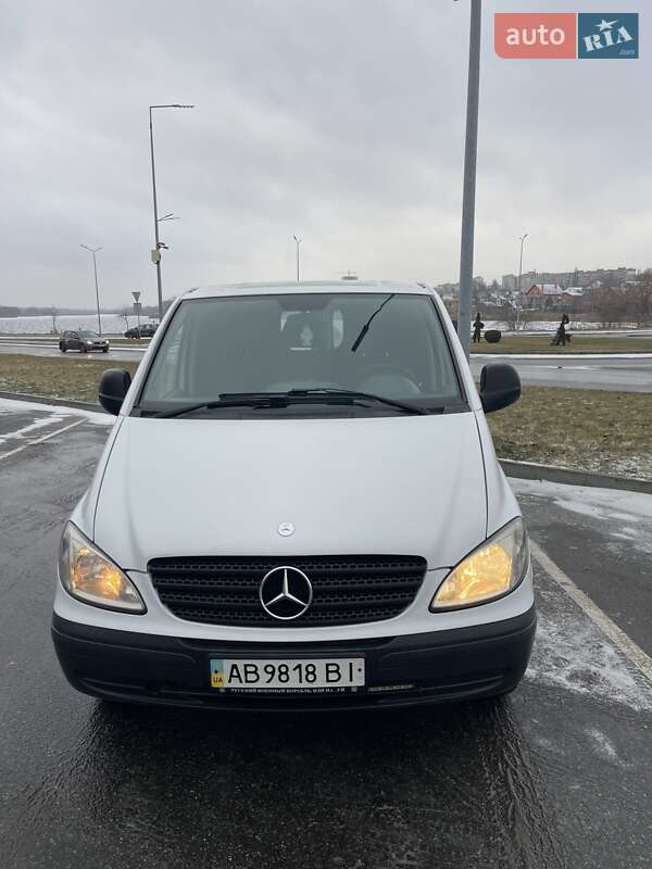 Микроавтобус грузовой (до 3,5т) Mercedes-Benz Vito 2006 в Виннице