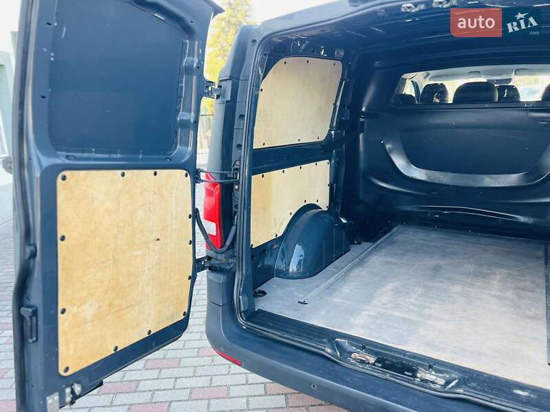 Минивэн Mercedes-Benz Vito 2016 в Черкассах