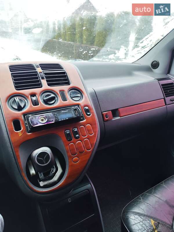 Минивэн Mercedes-Benz Vito 2002 в Ровно