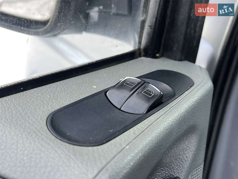 Минивэн Mercedes-Benz Vito 2007 в Кицмани