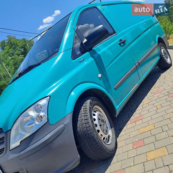 Mercedes-Benz Vito 2011