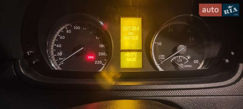 Mercedes-Benz Vito 2012