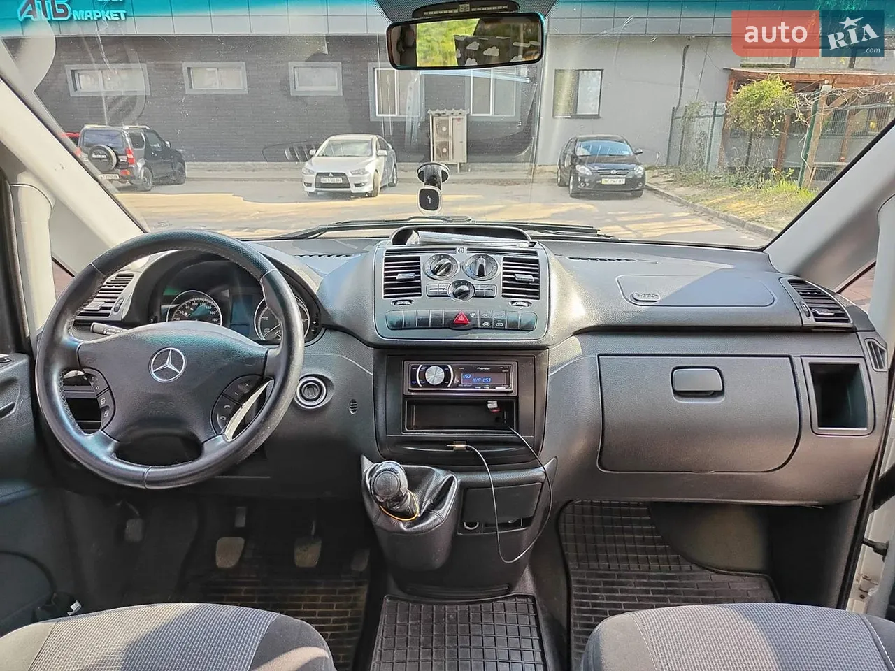 2011 Mercedes-Benz Vito - мініатюра 34