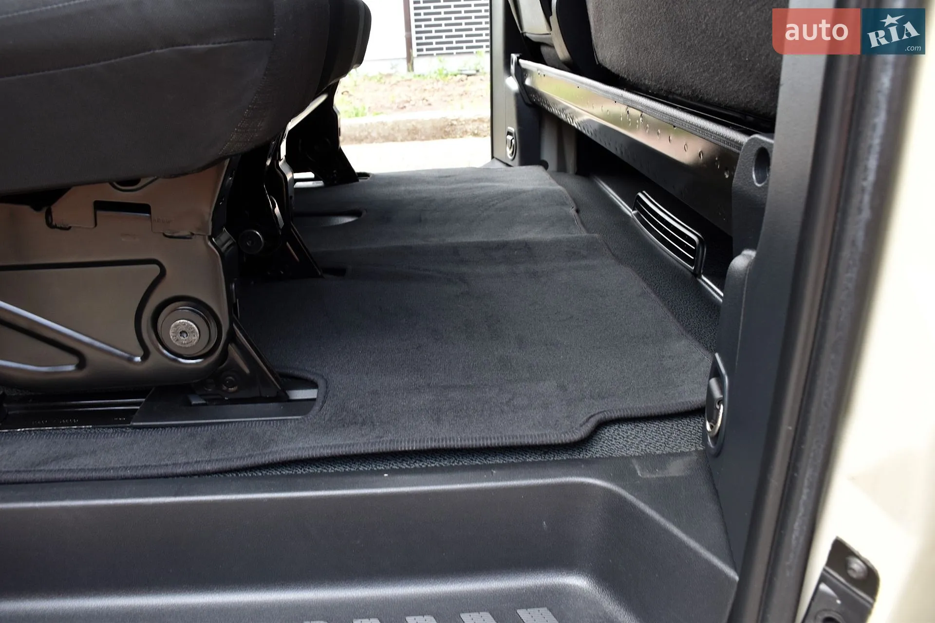 2017 Mercedes-Benz Vito - мініатюра 58
