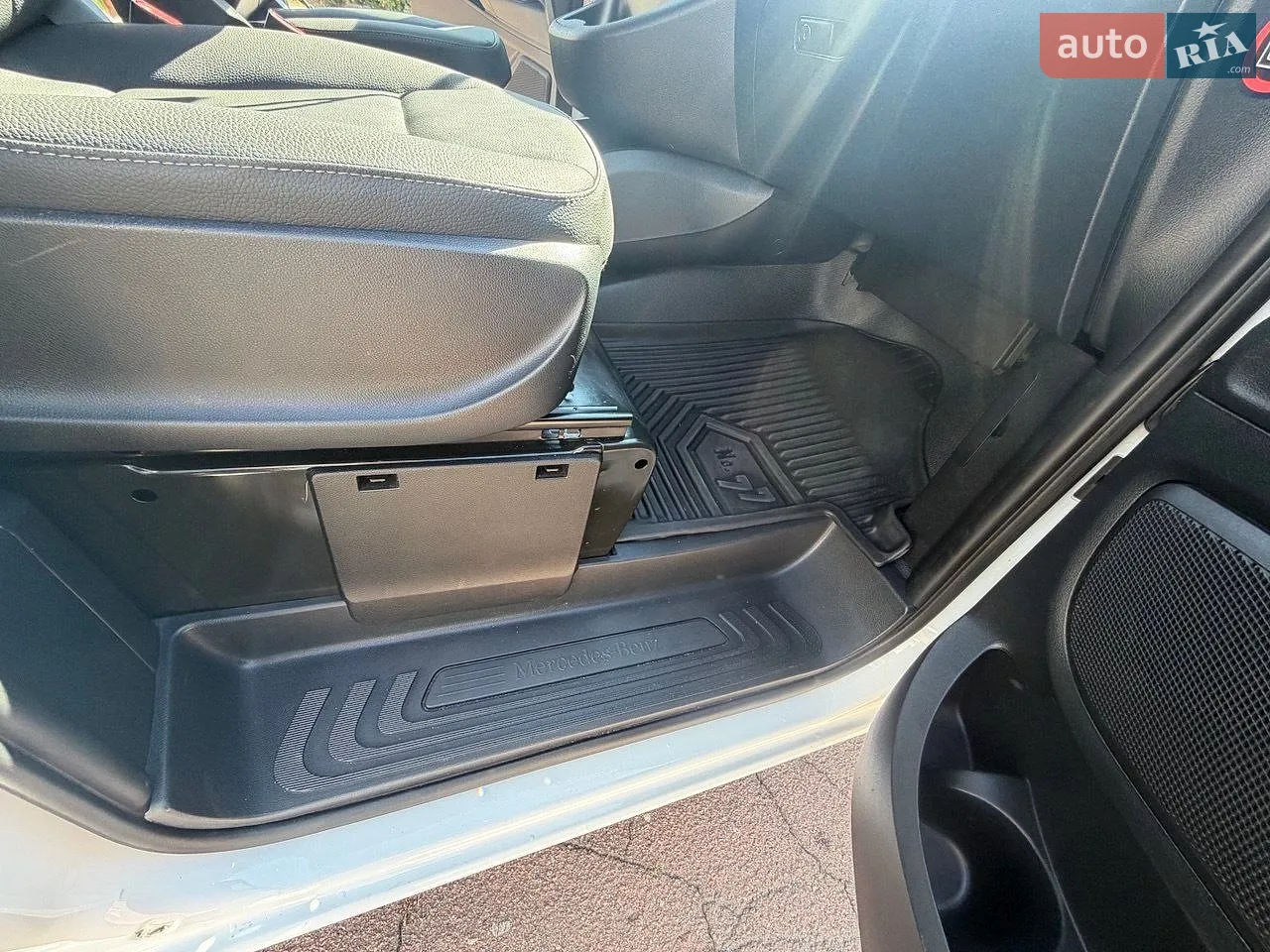 2021 Mercedes-Benz Vito - мініатюра 25