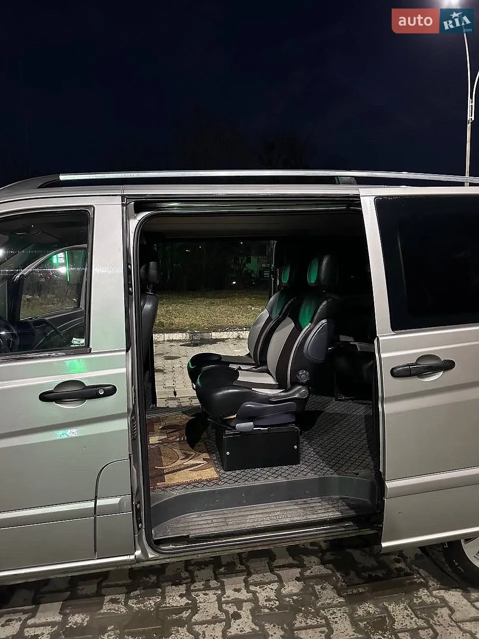 2011 Mercedes-Benz Vito - мініатюра 2