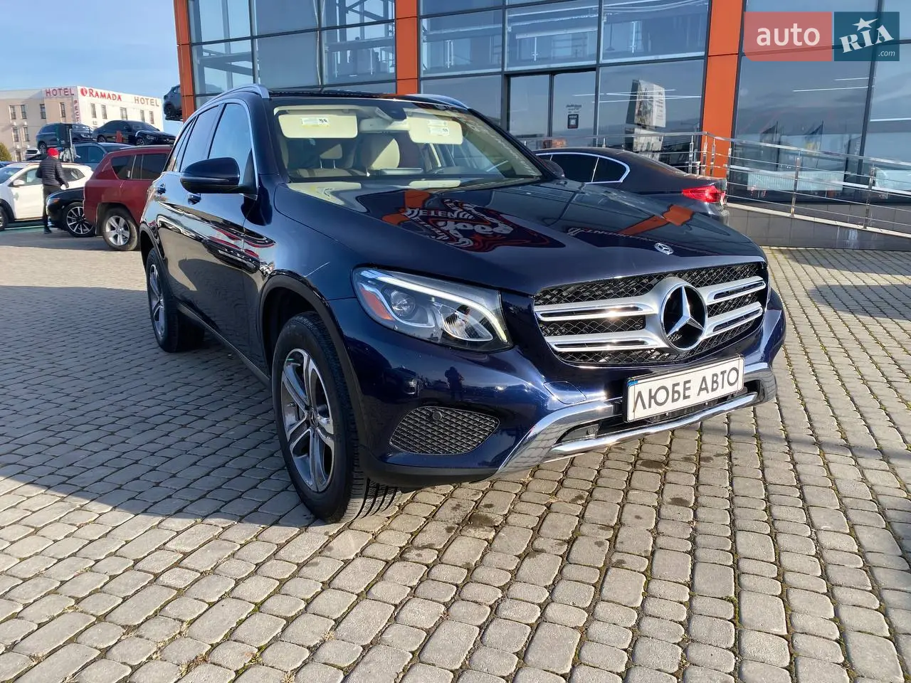2018 Mercedes-Benz GLC - мініатюра 44