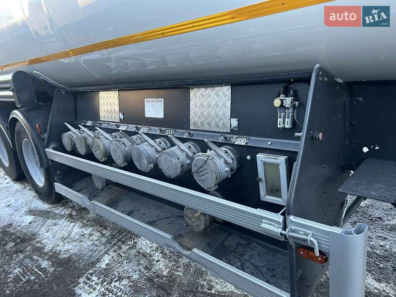Цистерна полуприцеп Merceron М-343 SМ 2000 в Виннице