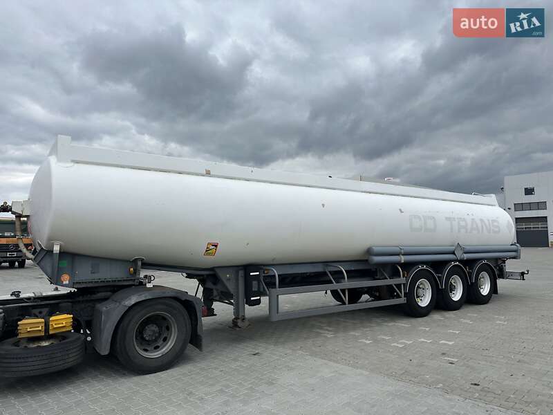Цистерна напівпричіп Merceron М-343 SМ 1997 в Чернівцях