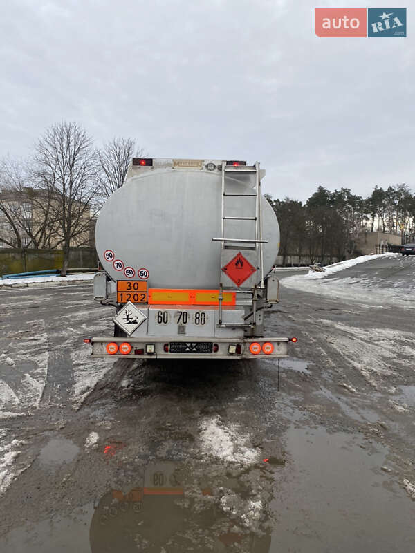 Цистерна полуприцеп Merceron M 1998 в Киеве фото 3 Цистерна полуприцеп Merceron M 1998 в Киеве