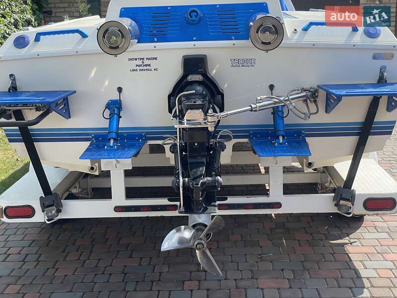 Човен Mercruiser Magnum 2004 в Києві