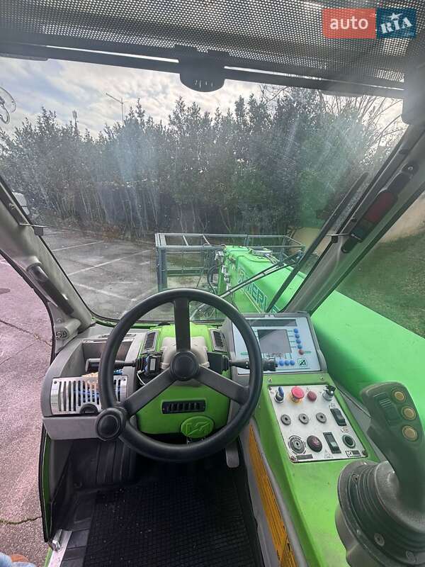 Телескопический погрузчик Merlo Roto 2005 в Черновцах