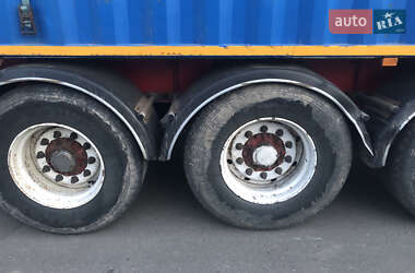 Зерновоз - полуприцеп Metaco SD 2002 в Умани